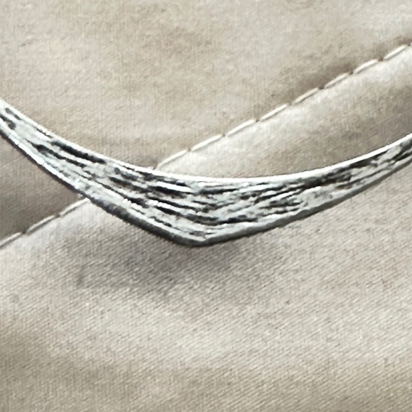 2/$20 Silver tone bangle bracelet vintage modernist square/circle brushed - Picture 7 of 8